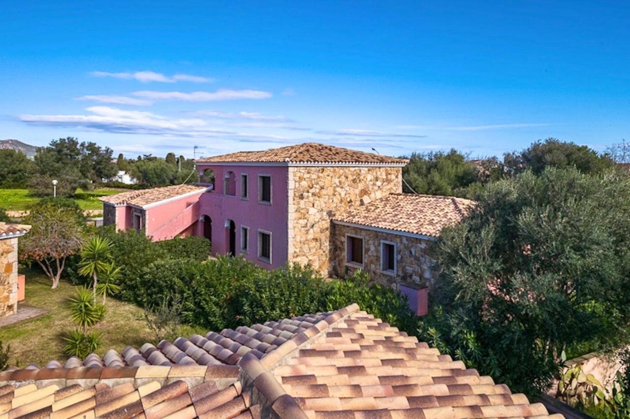 Iss Travel, La Ginestra - 2-Bedroom Apartment With Terrace And View Over Tavolara Island Сан-Теодоро Экстерьер фото