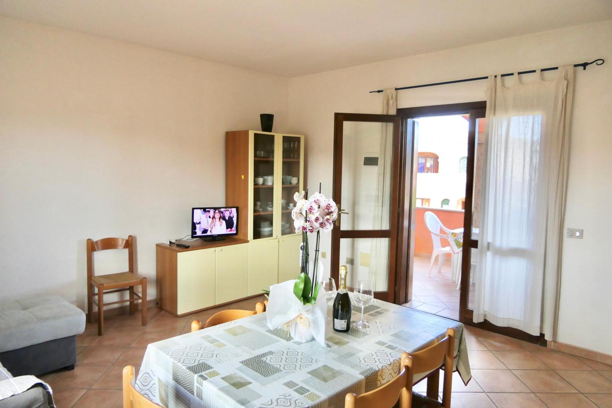 Iss Travel, La Ginestra - 2-Bedroom Apartment With Terrace And View Over Tavolara Island Сан-Теодоро Экстерьер фото